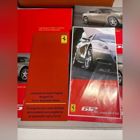 FERRARI 612 SCAGLIETTI SCHEDONI LEATHER POUCH | OWNERS MANUAL |  MODEL year 2017 - Picture 2 of 13